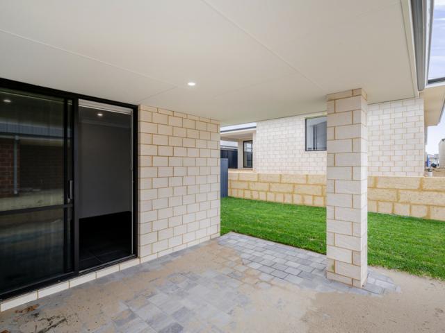 9 heritage park drive baldivis wa house for rent lj hooker