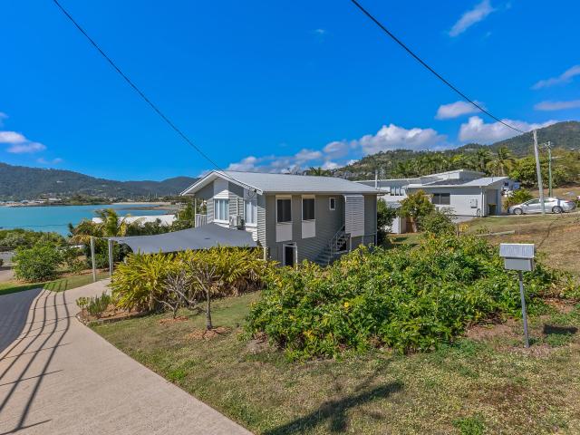 9 Hillcrest Avenue Airlie Beach, QLD 4802