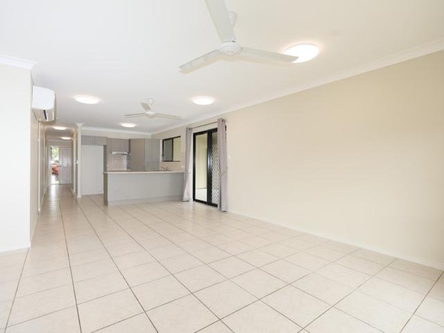 9 Hillman PlaceBentley Park QLD 4869, Australia