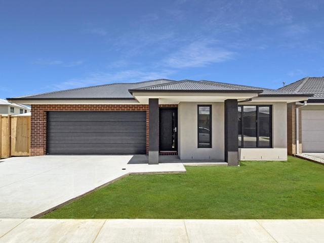 9 Holley Crescent