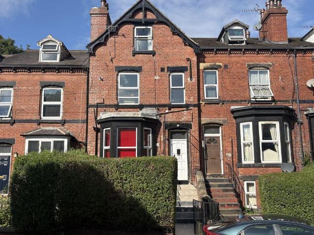 9 Inglewood Terrace, Leeds 1 bed apartment to rent £875 pcm £202 pw