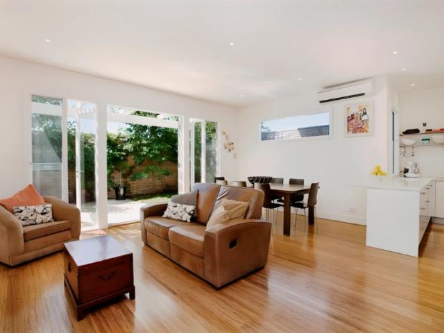 9 Invermay Grove, Hawthorn East, Melbourne