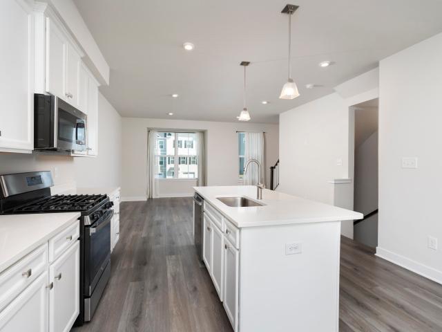 9 iron horse ln