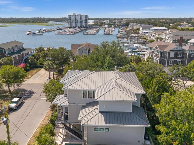 9 Island Drive