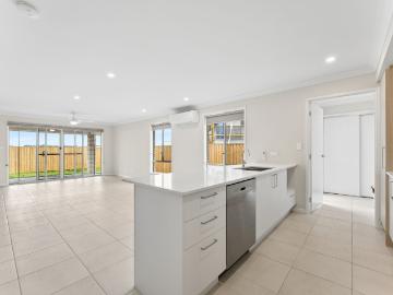 9 Jasper Crescent