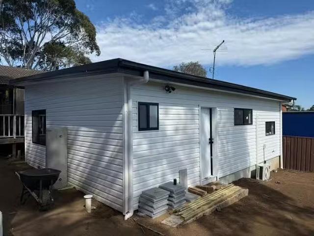 9 Jarndyce Avenue, Ambarvale, NSW 2560