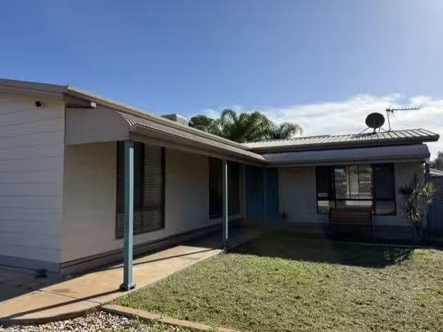9 Jordan Close, WHYALLA JENKINS, SA 5609 House for Rent