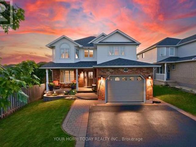 9 Kenney Street, Halton Hills, ON, L7J 3B2 house for sale | Listing ID W13644 | Royal LePage