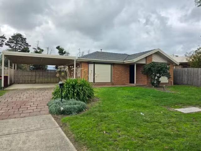 9 Kibo Court, CRANBOURNE NORTH, VIC 3977 House for Rent