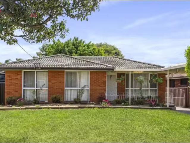 9 Kimberley Crescent, Fairfield West House for rent Listed by.