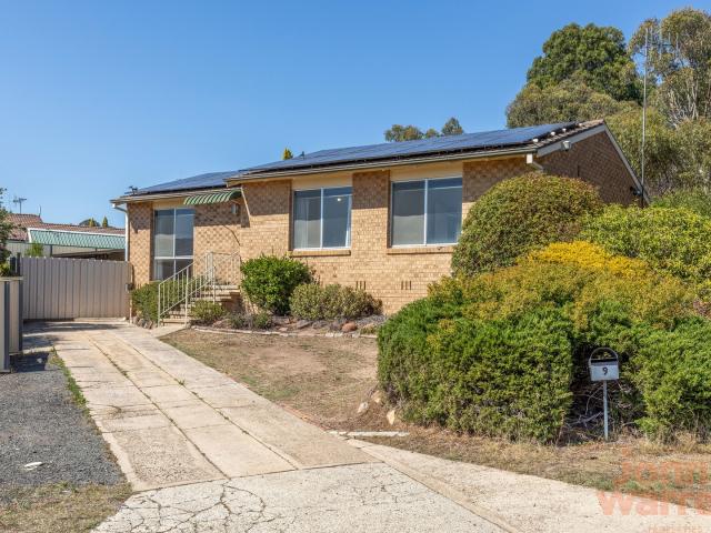 9 Kinsella Street, Karabar NSW 2620 House For Rent | Domain