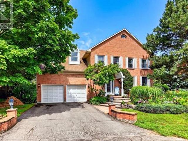 9 Kintail Court, Ottawa, ON, K2S 1G8 house for sale | Listing ID X13690 | Royal LePage