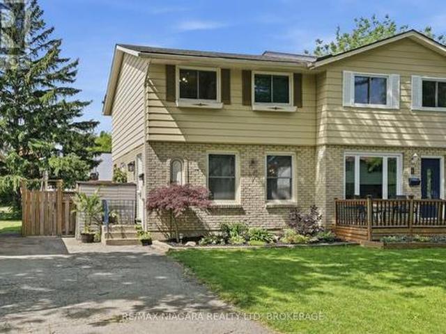 9 Lafayette Drive, St. Catharines Lakeport, ON, L2N 6C1 house for sale | Listing ID X13432 | Royal LePage