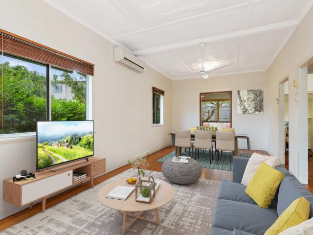 9 Lanham Crescent, NEWMARKET, QLD 4051