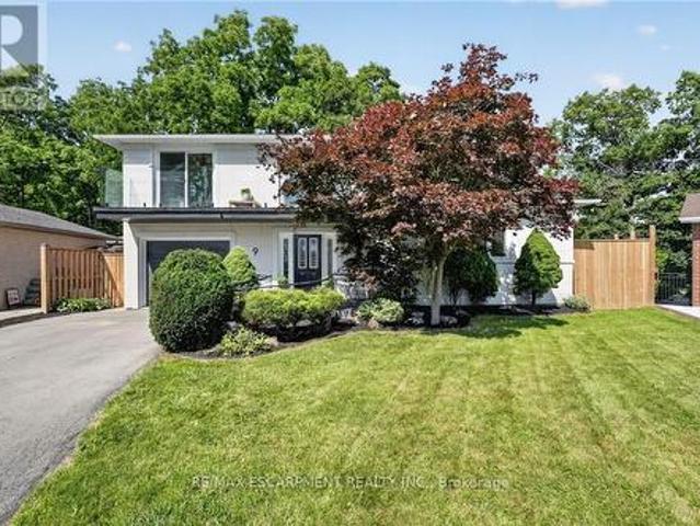9 Leslie Drive, Hamilton, ON, L8G 2P6 house for sale | Listing ID X13863 | Royal LePage