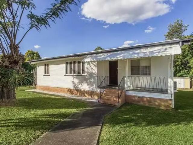 9 Leslie Street, East Ipswich, QLD 4305