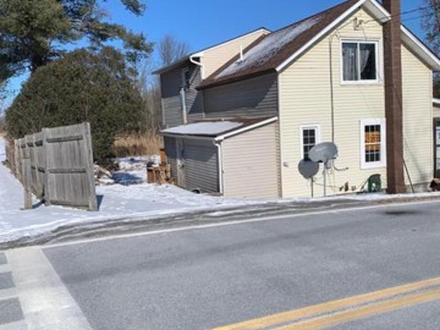 9 Lower Newtown Rd, Waterford, NY 12188