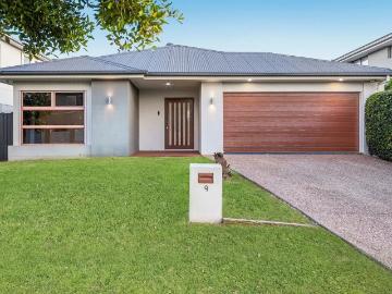 9 Premier Terrace, BRIDGEMAN DOWNS, QLD 4035