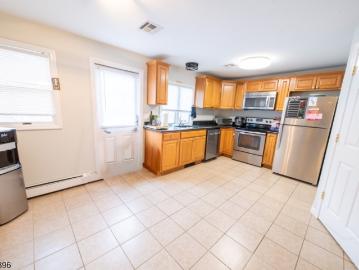9 Prospect Ave