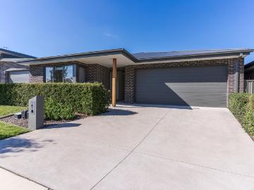 Googong, Jembaicumbene - Garden, Parking