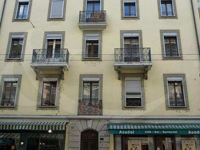 9 Rue des Eaux Vives, 4 Zimmer