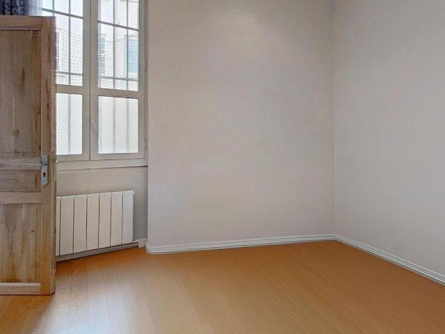 9 rue du Garet LYON 69001 T2 Non meublé 830 €CC