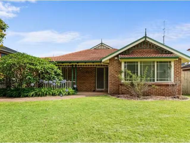 9 Robert Westmacott Avenue, Woonona House for rent Listed by.