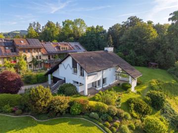 8 Room single house