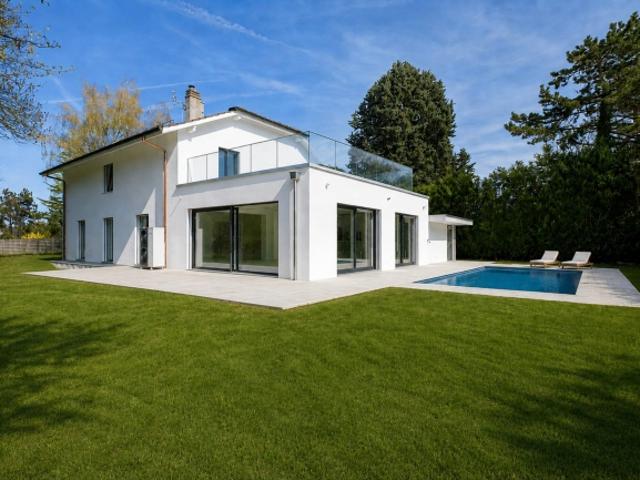 Prächtige freistehende Villa nach HPE Standards renoviert