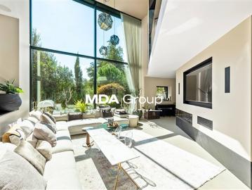 9 Room villa
