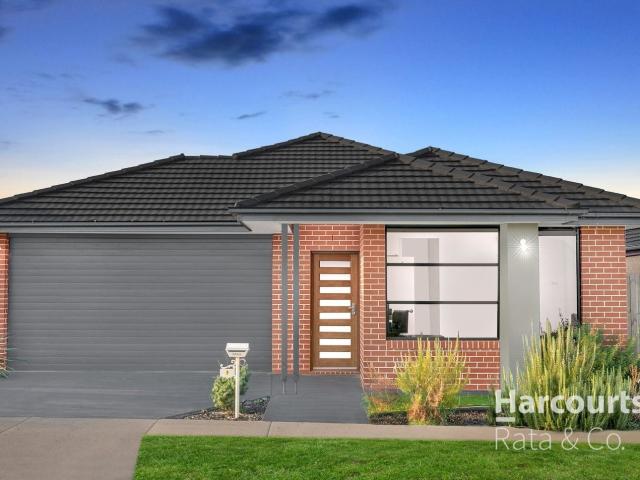 9 Roseneath Way, Mickleham, VIC 3064