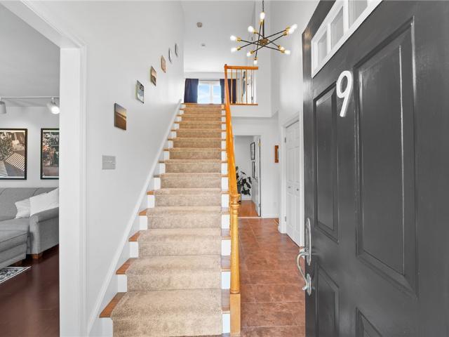 9 Rosina Drive