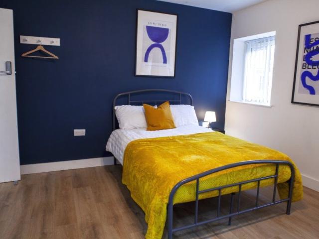 9 St James Road, Halifax HX1, 6 bed shared accommodation to rent, £520 pcm | PrimeLocation