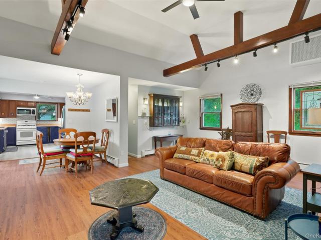 9 Starview Avenue