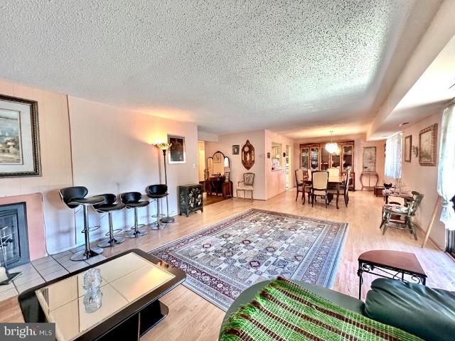 9 Suntop Court # 201