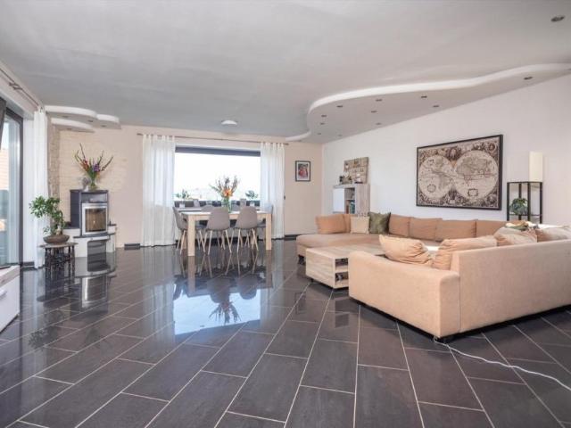 9 Schlafzimmer Haus Schmelz Deutschland 103923324