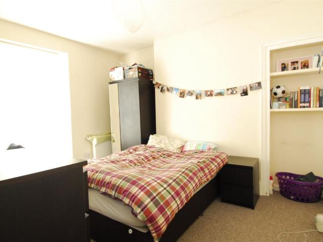 9 Seaton Avenue Flat 3, Plymouth PL4, 3 bed flat to rent, £620 pcm | PrimeLocation