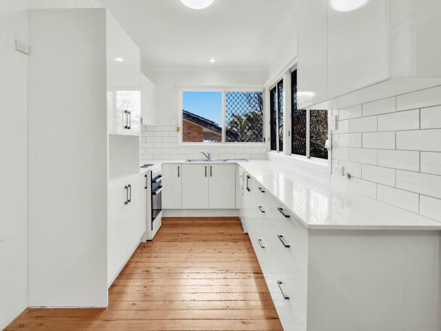 9 Sibyl Street, Southport, QLD, 4215