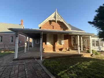 9 Smith Street, Scone House for rent Listed by Property Manag.