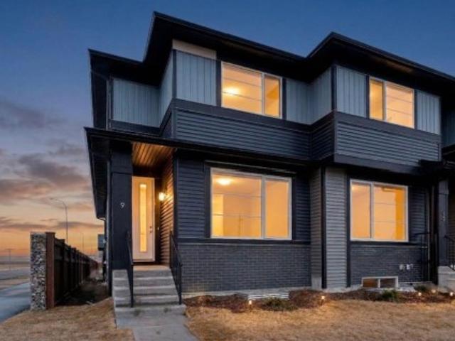 9 Sora Gate Se, Calgary, AB, T3S 0M6 house for sale | Listing ID A2326 | Royal LePage