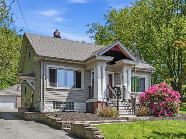 9 Speer Dr