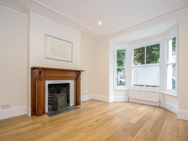 9 Tabor Grove, London, SW19 4EB, United Kingdom | 4 bed townhouse for rent #140400438 | Rentberry