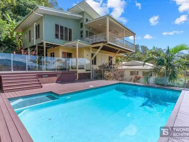 9 Trundle Terrace, Whitfield, QLD 4870