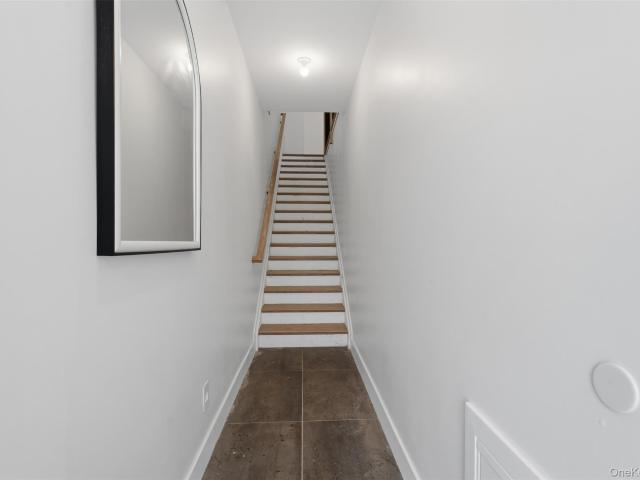 9 Valley Way 321