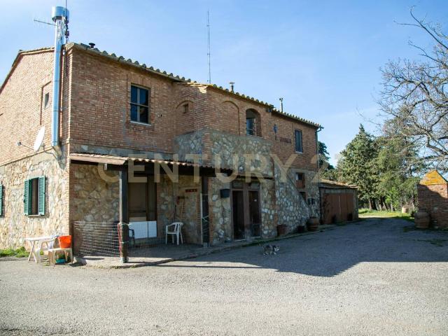 Podere Santa Rosalia 25 9 vani 178mq