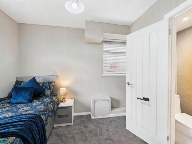 9 Waltham Close, Darlington DL3 4 bed house of multiple occupation to rent £450 pcm £104 pw