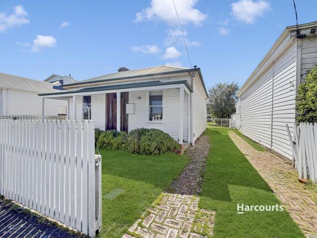 9 Water Street, ULVERSTONE, TAS 7315