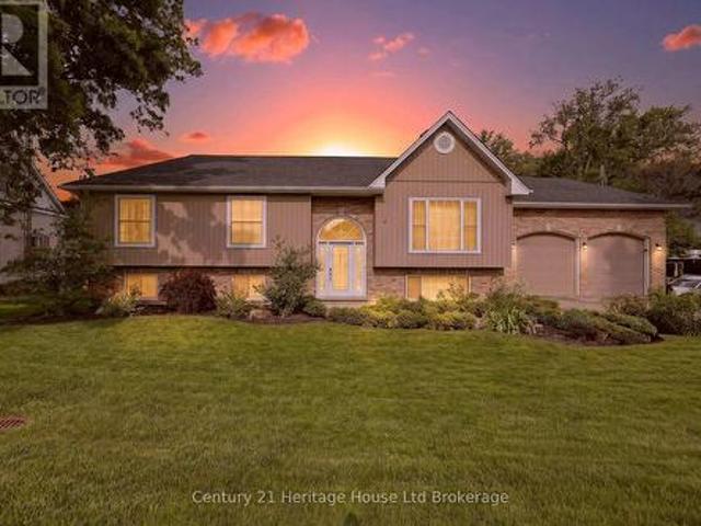 9 West Street N, Norwich Springford, ON, N0J 1X0 house for sale | Listing ID X13518 | Royal LePage