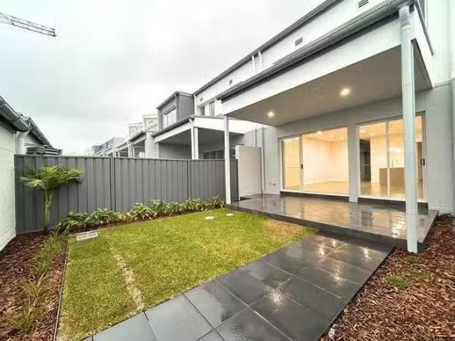 9 Wharf Parade, Shell Cove, NSW 2529