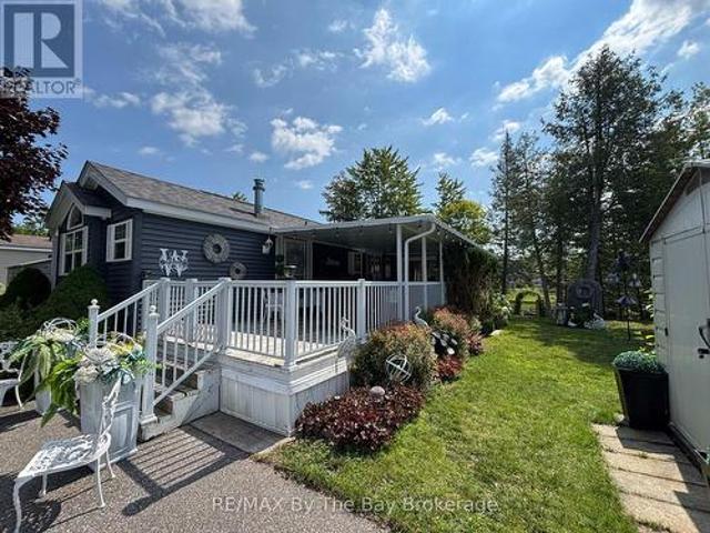 9 White Pines Trail, Wasaga Beach, ON, L9Z 1X7 house for sale | Listing ID S13648 | Royal LePage